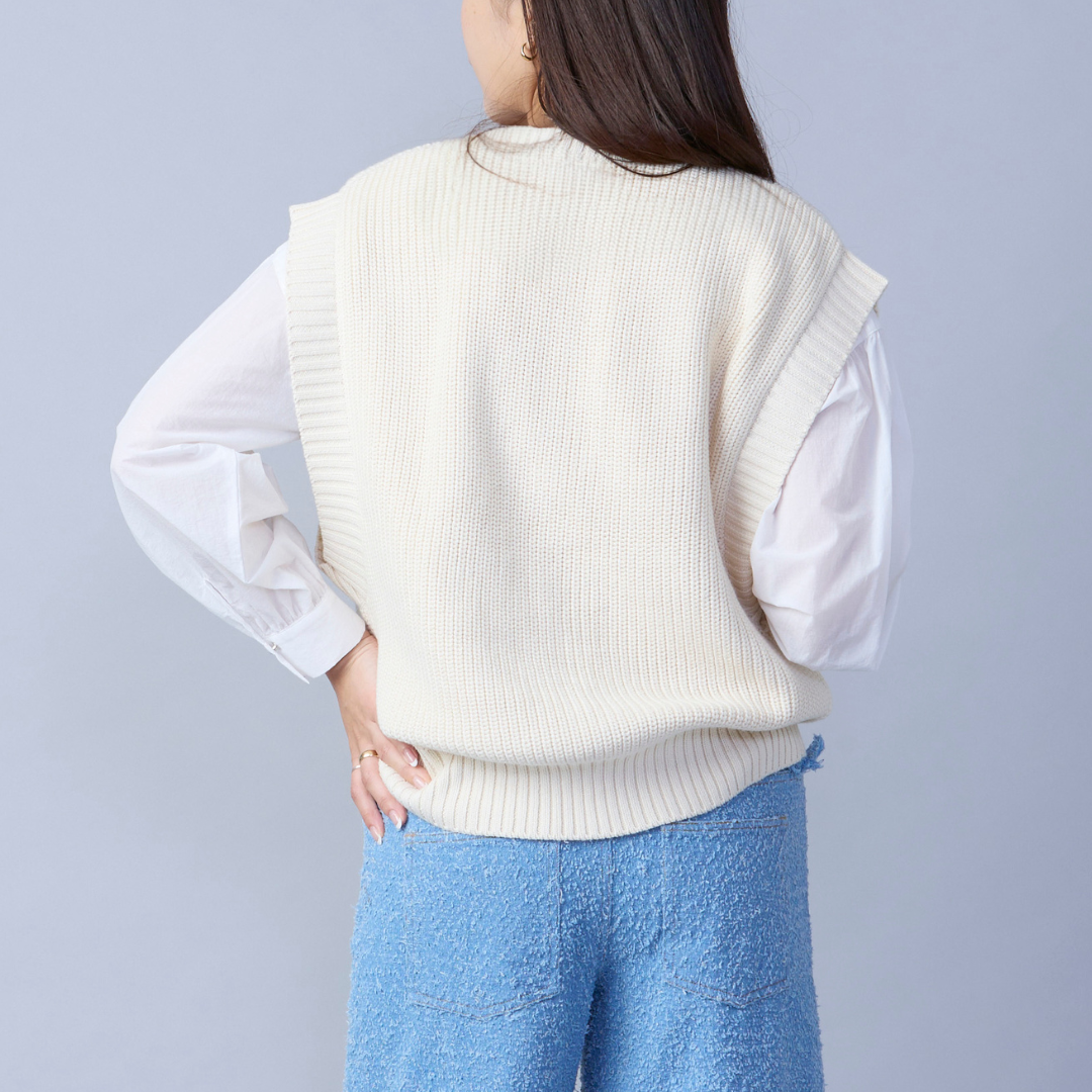 Metallic Flower Knit Vest