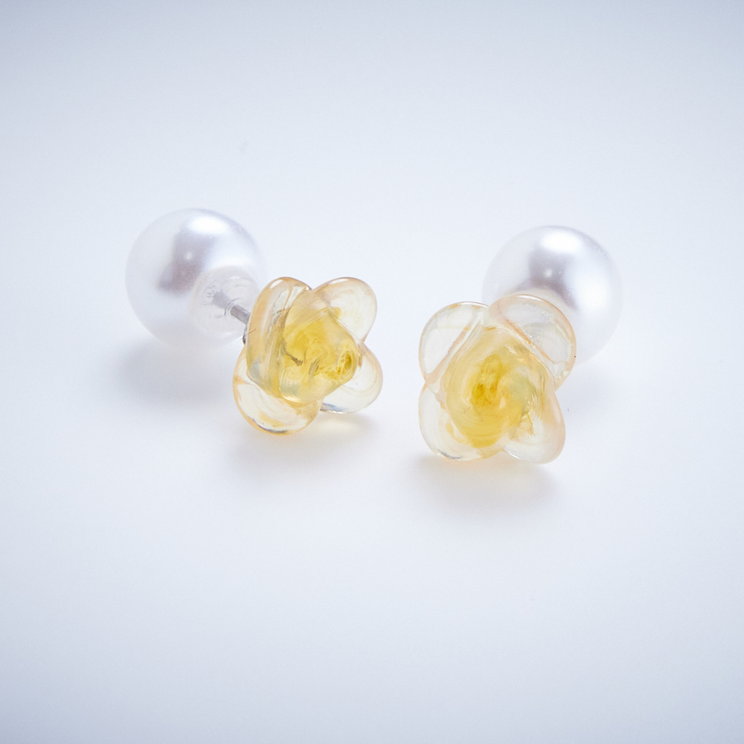 Vintage Glass Flower Pierce