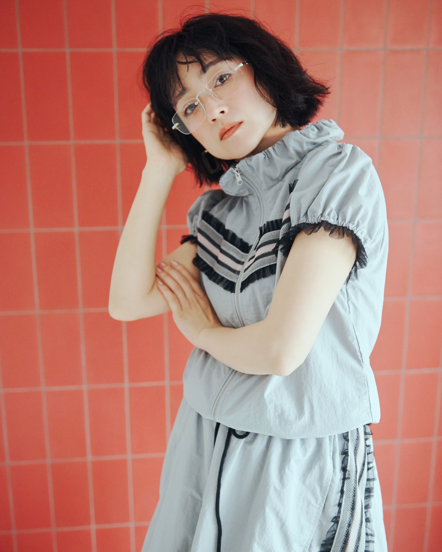 Frill Line Zip Tops