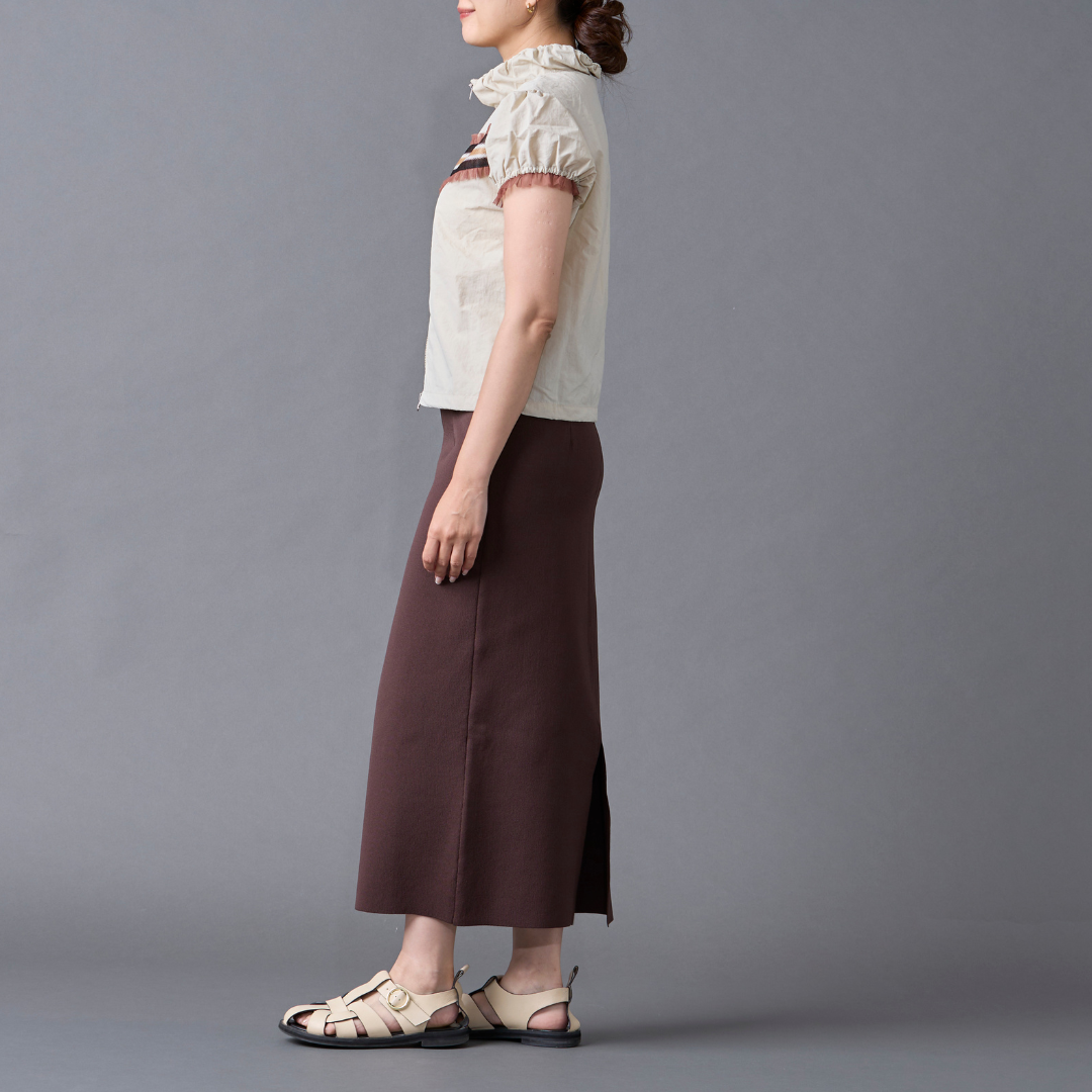Frill Line Zip Tops