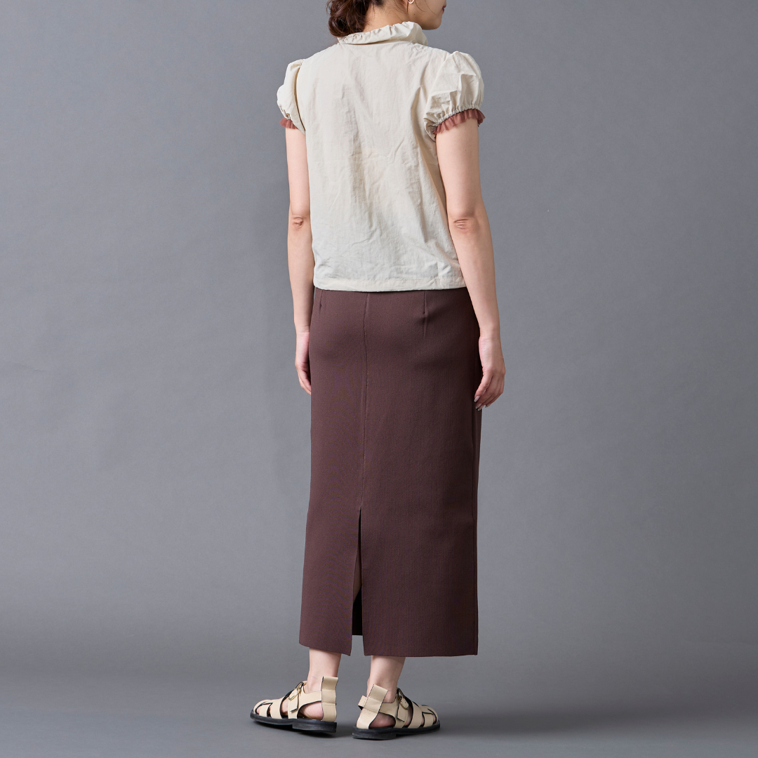 Frill Line Zip Tops