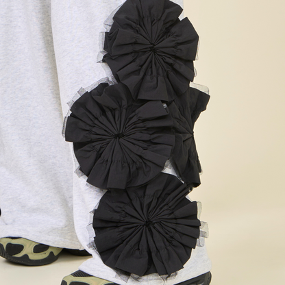 Corsage Bloom Sweat Pants