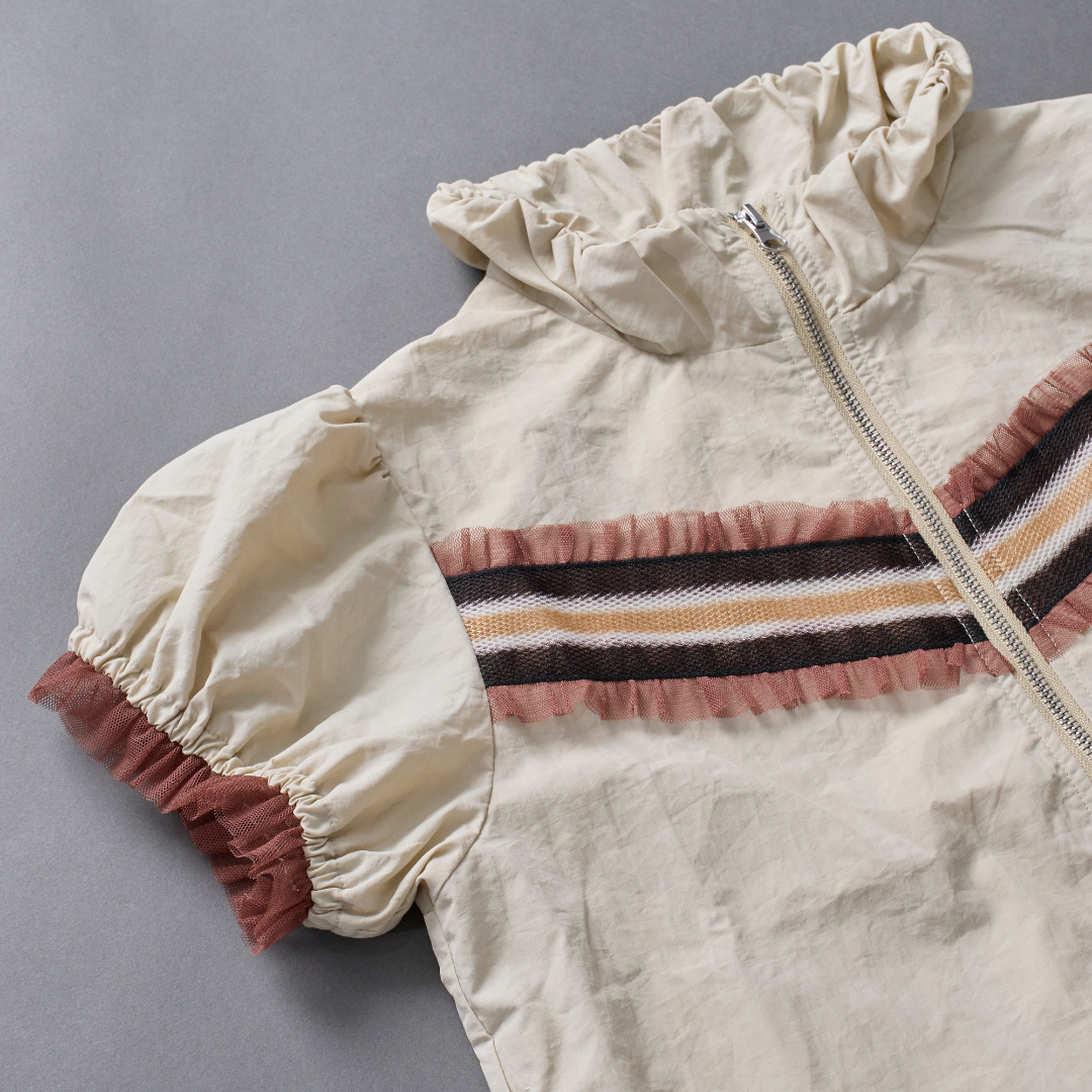 Frill Line Zip Tops