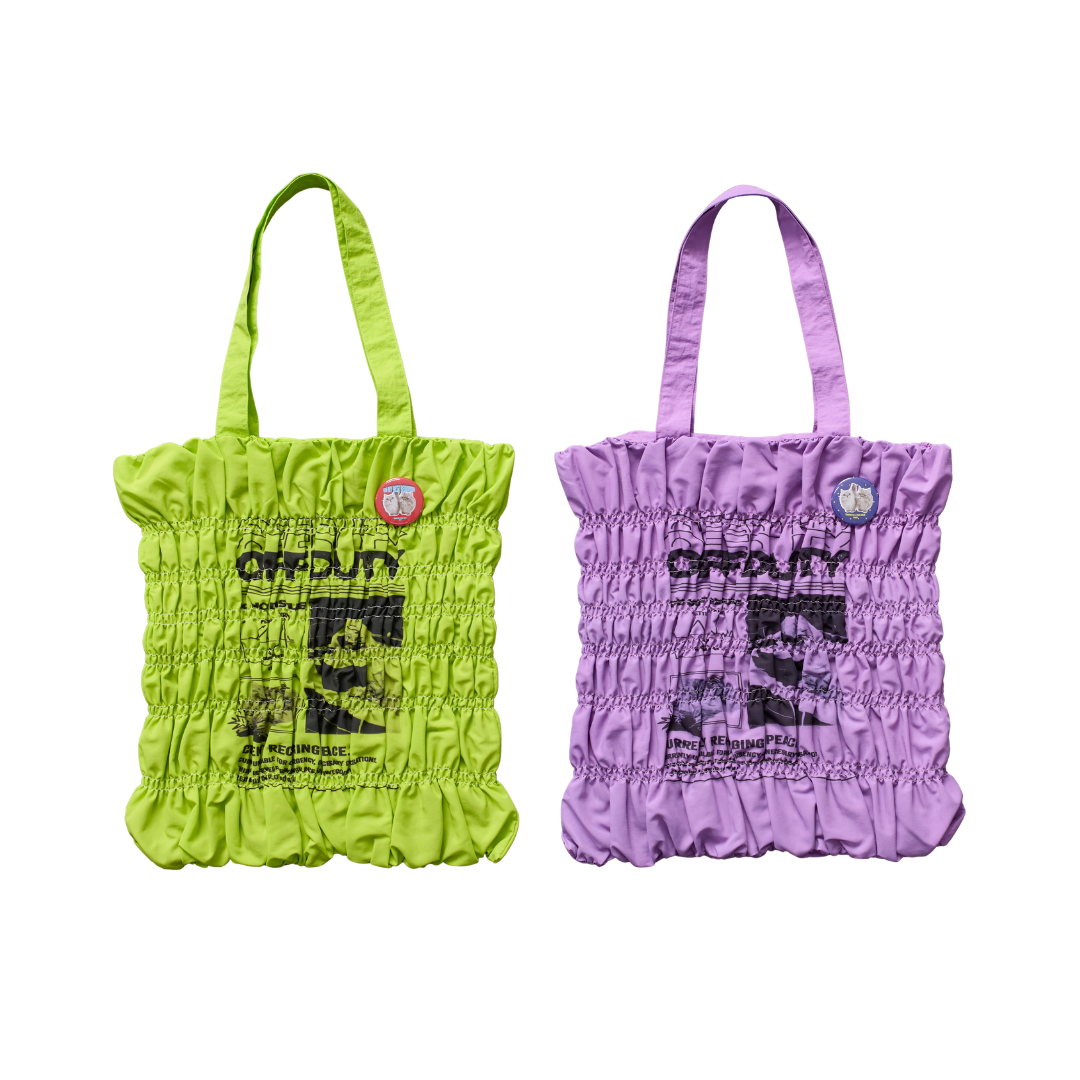 Graphic Shirring Tote Bag <缶バッジ付き>