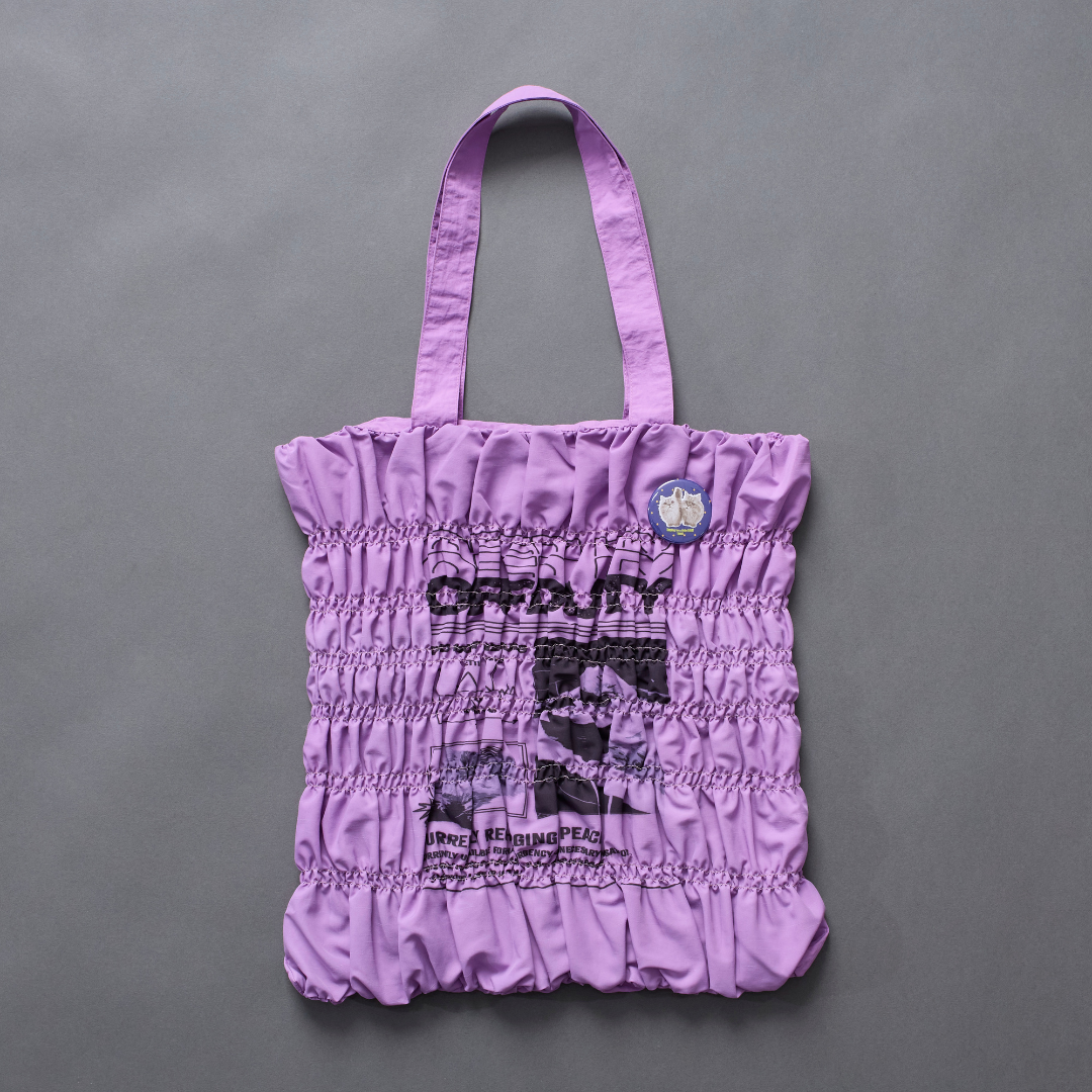 Graphic Shirring Tote Bag <缶バッジ付き>